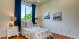 Beautifully Updated Condo in NoHO Gallery 9