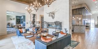 Varenna Lakeside Gallery 17