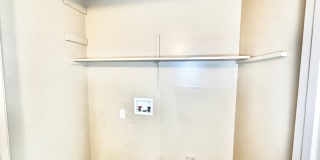 Three Bedroom Apartment with Spacious Dining and Living Area Gallery 15