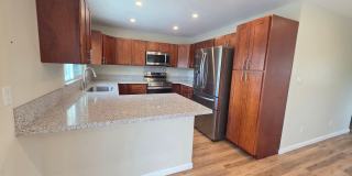 AVAILABLE NOW! 2 bed, 2 bath, 2 tandem parking Gallery 1