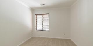 2811 LEE OAKS Court Gallery 20