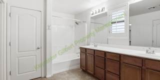 Beautiful Lyons Gate Home – 3 Bedroom + Office in Prime Gilbert Location! Gallery 28