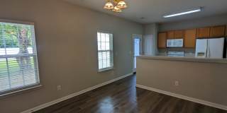 CORNELIUS 3 BEDROOM 2.5 BATH W/FENCED YARD Gallery 9