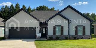 MOVE-IN SPECIAL!!! - Home for Rent in Clanton, AL!!! AVAILABLE NOW!! - Sign a lease by 3/15 and receive HALF OFF YOUR FIRST MONTH'S RENT!!! Gallery 1