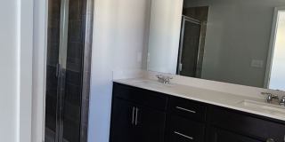 Spacious 3BR, 2 Car Garage Townhome in Raleigh Gallery 21