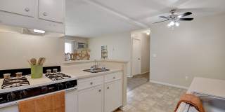 Pine Meadows Apartments Gallery 23