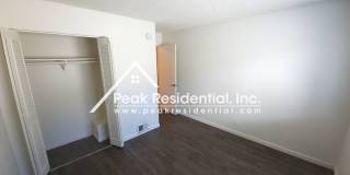 Spacious 2bd/1ba Sacramento Fourplex Gallery 14