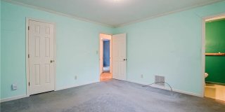 Room in 3 Bedroom Home at Sanderson Dr Gallery 18