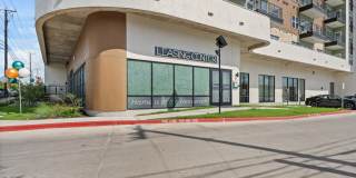 Henderson on Reinli Gallery 2