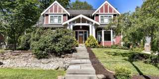 215 Van Buren St N Gallery 1