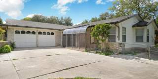 Modern 4-Bedroom House Near Leon Valley Gallery 1