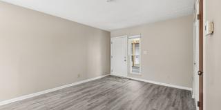695 Riverview Gallery 12