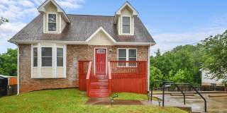 Pet Friendly Four Bedroom with Basement! Pet Friendly Four Bedroom with Basement! Gallery 1