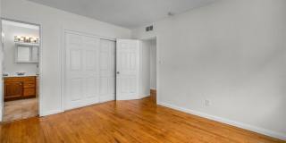 1440 Manhattan Beach Gallery 15