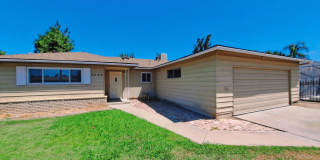 Amazing 3 Bedroom Home Near Cedar and Gettysburg! Amazing 3 Bedroom Home Near Cedar and Gettysburg! Gallery 1