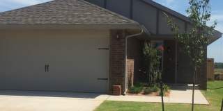 3 bedroom 2 bath home Mustang Schools Gallery 1