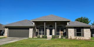 Biloxi 4 bedroom Gallery 1