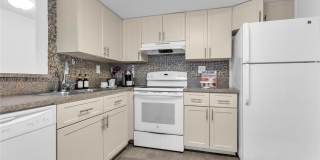 9785 Nob Hill Ct Gallery 1