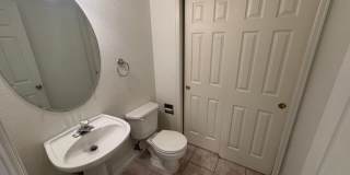 Spacious townhome with great views Gallery 13