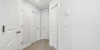 407 Lincoln Street Gallery 32
