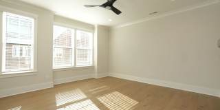COMING SOON |3 BR/4.5B Newly Renovated Townhome | • 1-car garage |Loft Bonus Room w/Rooftop terrace| In Dilworth! Gallery 9
