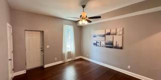 Gorgeous Fox Park Townhome Gallery 11