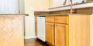 Fresh Updated Interior, Close to Fort Riley Gallery 7