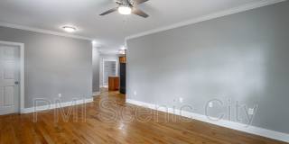 513 Lytle St Gallery 14
