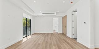 5839 Kester Avenue Gallery 4