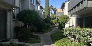 Newly-Listed Spacious 3BR/2BA Condo Near Shopping & Dining Newly-Listed Spacious 3BR/2BA Condo Near Shopping & Dining Gallery 1
