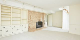 Sparkling and Spacious Gallery 20