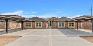 Charming 3BR Duplex in Alton Gallery 1