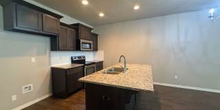 3 Bed 2.5 Bath 1 Car Garage Duplex In Moore * Reduced Rate!!! Gallery 14