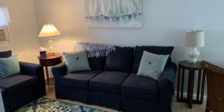 600 Monmouth Avenue unit: Cottage Gallery 1