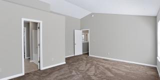 5439 Lake Boggs Street Gallery 30