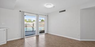 Charming 4BR House in Phoenix Gallery 9