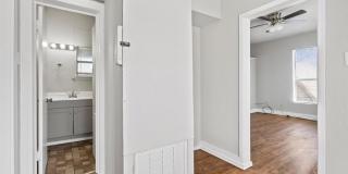 909 W Chestnut Street Gallery 11