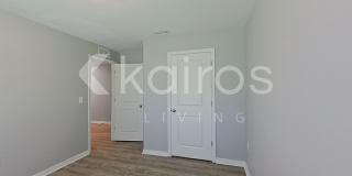 1010 Kaye Street East Gallery 10