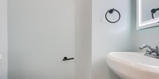 1127 SARGEANT Street Gallery 19