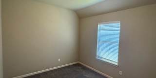 Fantastic 3 Bed 2 Bath with 3 Car Garage Gallery 18