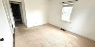 1000 1/2 Van Buren Avenue Gallery 7