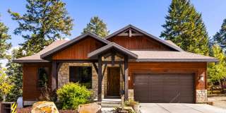 Luxury 5-Bedroom Mountain Home in Summit Park Gallery 1