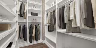 1745 S Barrington Ave Gallery 12