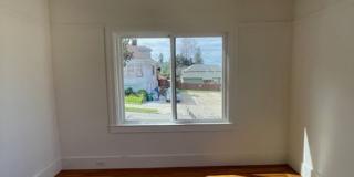 Great House in Oakland with a yard! 2 Beds, 1 Bath Gallery 26