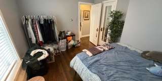 842 W Ainslie Gallery 6