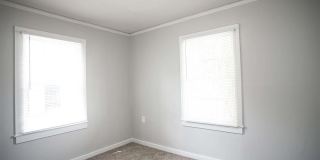 607 Prothro Street Gallery 8