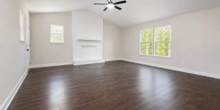 FOR RENT | Available August 1st Gallery 9