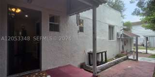 1008 N 18th Ct Gallery 19