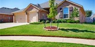 4 bedroom/3 Car Garage Home in Edmond Schools + Storm Shelter Gallery 1
