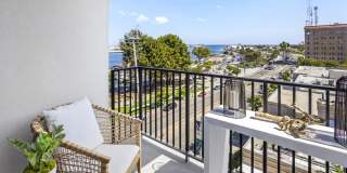 Vivo on Harbor Gallery 9